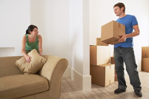 Local moving truck for flat and business moves near South Wimbledon